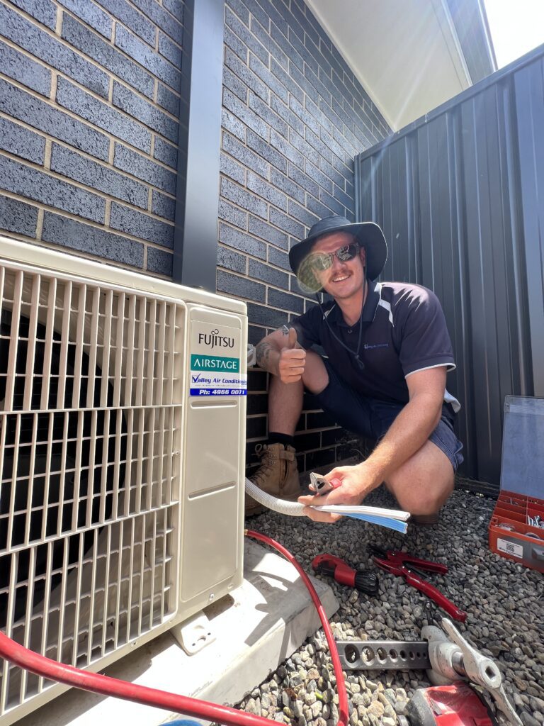 Air conditioner installation, Rutherford NSW
